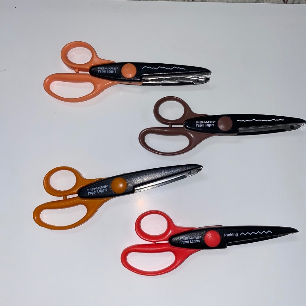 Lot of 4 Vintage Fiskars Paper Edgers Crafting Scissors